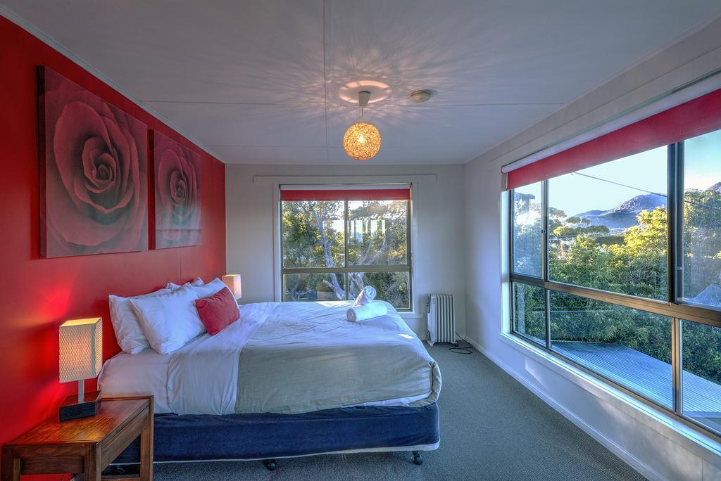 Cove Beach Apartment 2 โคลส์เบย์ ภายนอก รูปภาพ